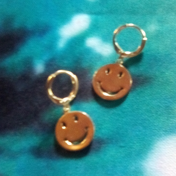 Smiley face hoops😃 - Picture 9 of 12